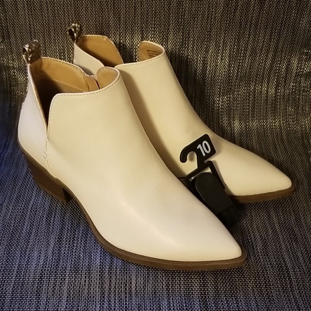 Women's Western Booties